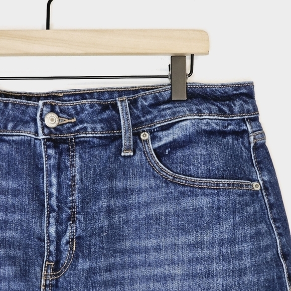 New! Old Navy High Waisted Medium Dark Wash Denim Jean Mini Skirt - Picture 4 of 8